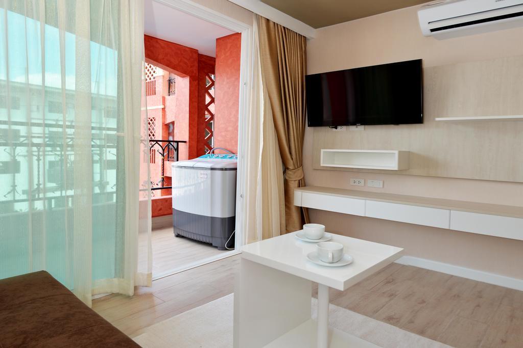 7Seas Apartment Jomtien Beach Exterior photo
